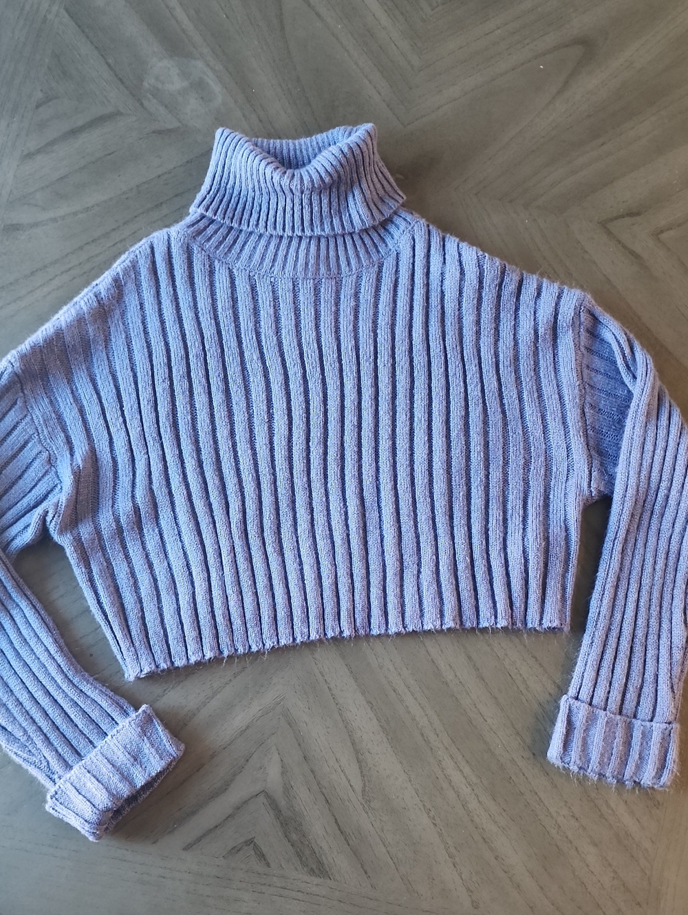 Forever 21 Cropped Ribbed Blue Turtleneck Sweater Size M